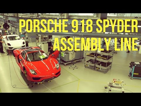 Στο εργοστάσιο παραγωγής της Porsche 918 Spyder (video)
