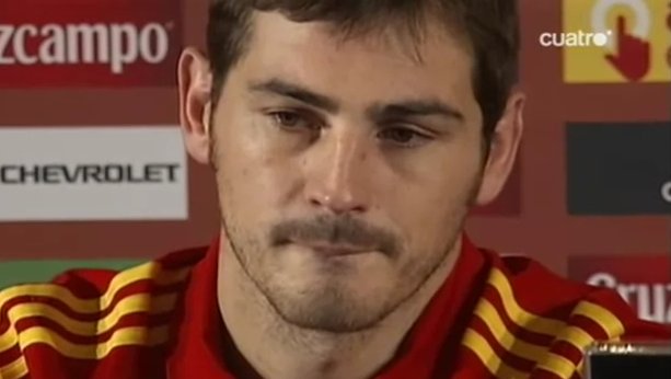 Iker Casillas ready to cry… Emotional moment! (video)