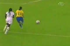 Να που και οι γυναίκες κάνουν δουλειά στο ποδόσφαιρο δείτε τον αγώνα της Βραζιλίας με την Αμερική!