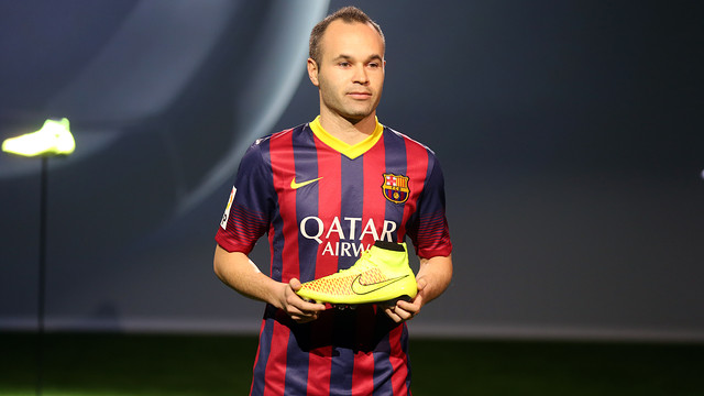 Andres Iniesta unveils the new Magista boots! [video]