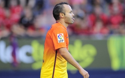 Even Iniesta can miss the target!