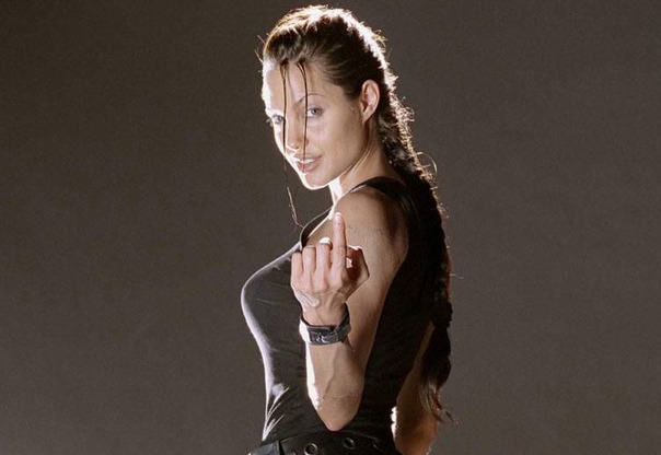 Angelina Jolie:Η πιο sexy πρωταγωνίστρια video game! Δείτε βίντεο!