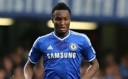 A Chelsea fan gets John Obi Mikel’s name tattooed on his bum(photos)