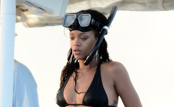 Για καταδύσεις στα Barbados η Rihanna! [pics]