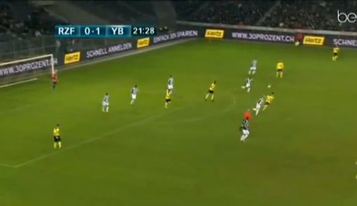 Zinedine Zidane amazing back-heel pass vs Young Boys Bern! [video]