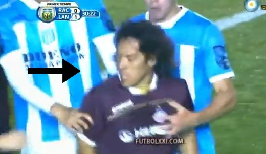 Camoranesi kicks rival’s face!!!!!