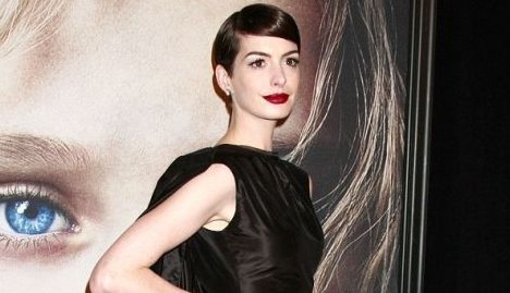 Anne Hathaway: Πήγε στην πρεμιέρα της ταινίας χωρίς…βρακάκι!