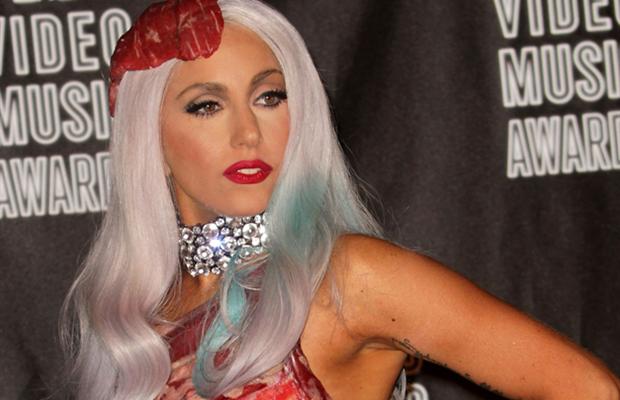 Οι δέκα πιο τραγικές εμφανίσεις της Lady Gaga!