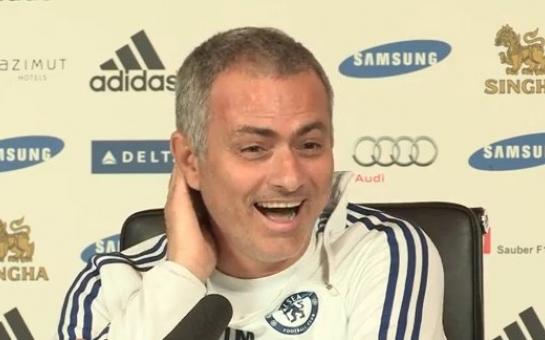 Mourinho laughs out loud at Rooney rumours! (video)