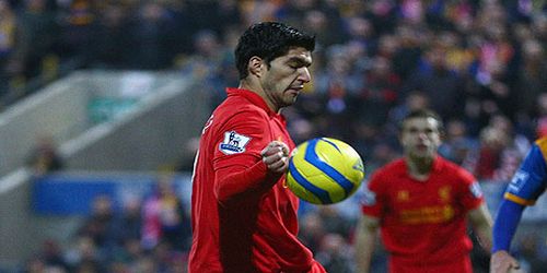 Goal with hand by Suarez