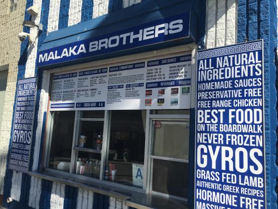 Malaka Brothers Gyro… Kαι όμως έπιασε με αυτό το όνομα!