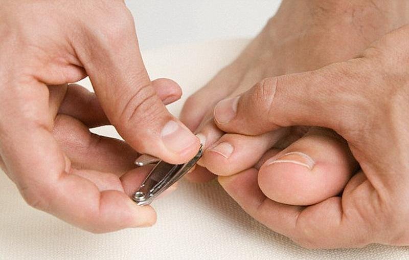 Συμβουλές περιποίησης:  Ο σωστός τρόπος για να κόβεις τα νύχια σου!