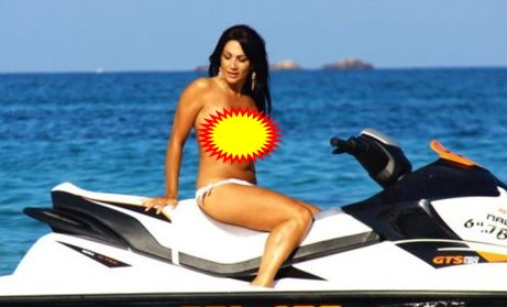 Αυτό το topless της Marika Fruscio στην Ibiza….. θα σας πεθάνει!!!!