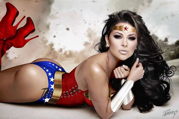 H Wonder Woman γδύνεται και ποζάρει πιο σέξι απο ποτέ!