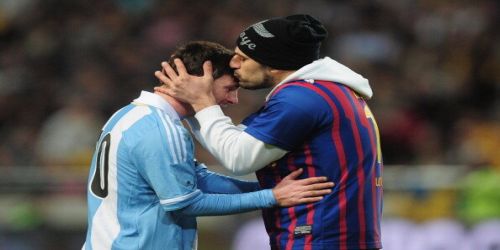 He not kissed only Messi …
