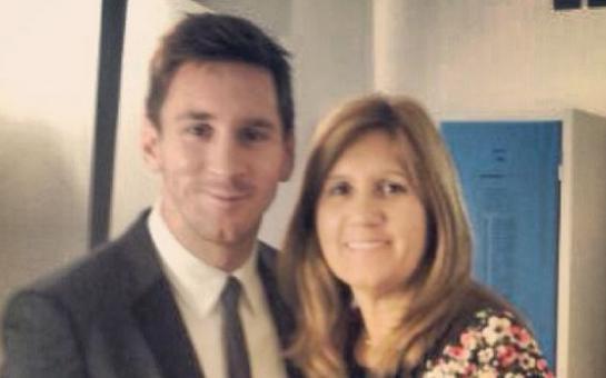 Messi along with his mom in the draw