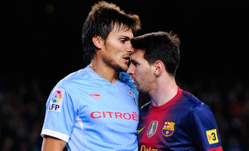 Did Messi try to punch Vila?