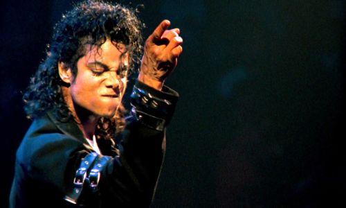 Ο Michael Jackson… ζει! (video)