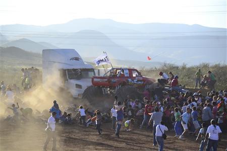 Τραγωδία με monster truck στο Μεξικό – 8 νεκροί