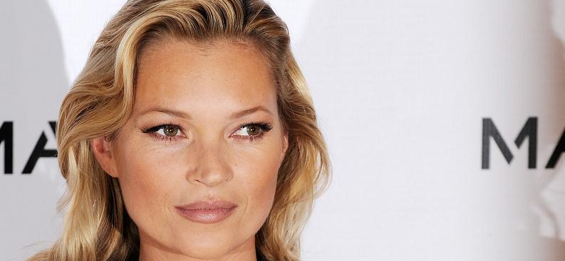 Η Kate Moss σε αποκαλυπτικό φωτογραφικό υλικό όσο γυμνή δεν την έχετε ξαναδεί!