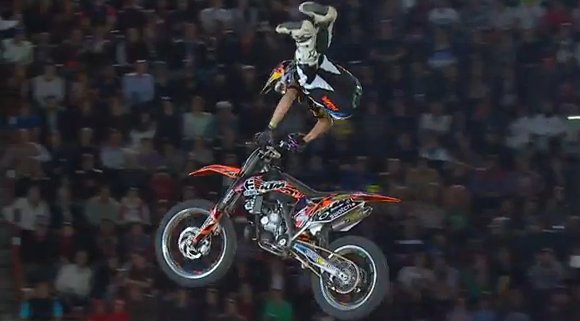 Freestyle motocross κόλπα να σου φεύγει η μαγκιά!