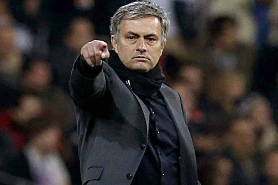 Mourinho wants to steal Barca player!