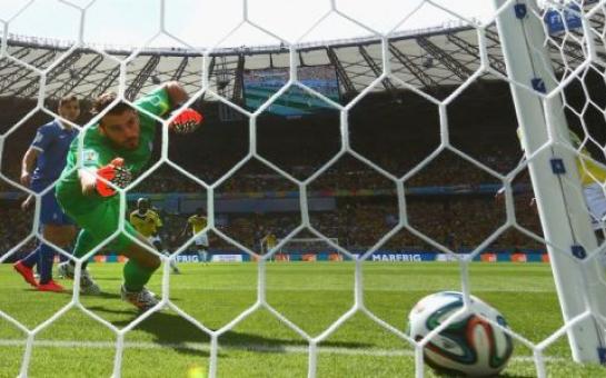 Amazingly timed pictures from the World Cup