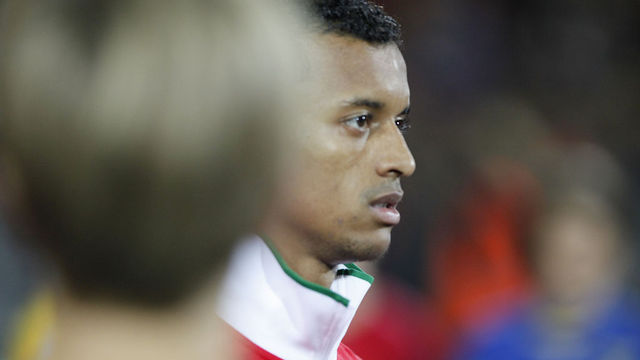 Nani misses penalty on Sporting Lisbon return [video]