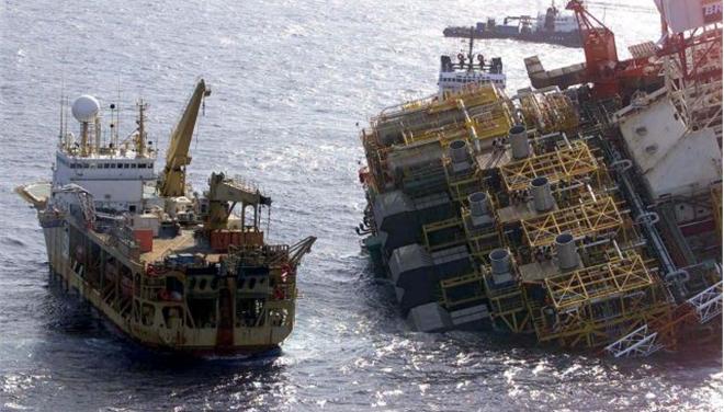 Δύο νεκροί από τη σύγκρουση δύο φορτηγών πλοίων ανοιχτά της Μεθώνης