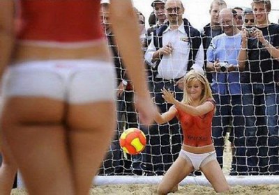 Female football matches are too impressive!