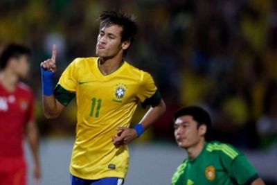 Neymar hits hat-trick in China rout (VIDEO)