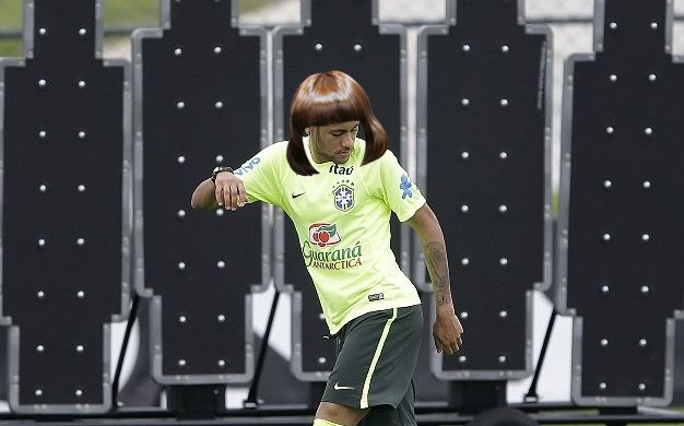O Neymar έβαψε τα μαλλιά του! [pics]