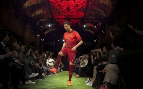 Nike reveal latest boot Mercurial Superfly IV inspired by Cristiano Ronaldo [vid]