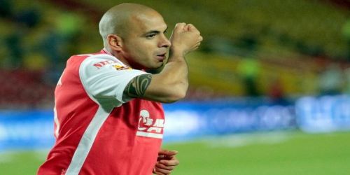 Από το κόρνερ κατευθείαν στα δίχτυα (ΒΙΝΤΕΟ)