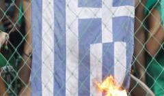 Έκαψαν ελληνική σημαία στην Κύπρο!