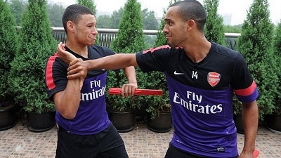 Και μαχητές Kung Fu οι παίκτες της Arsenal!!