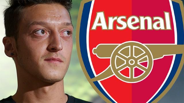 Exclusive: The new Ozil kit! (pics)