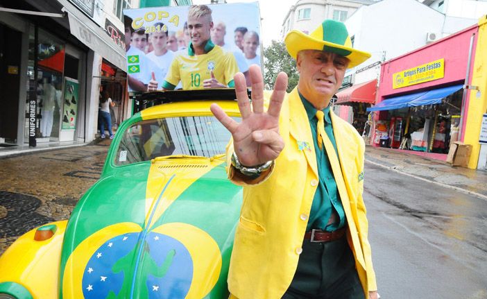 Μακράν ο πιο φανατικός οπαδός της Βραζιλίας! [pics & video]