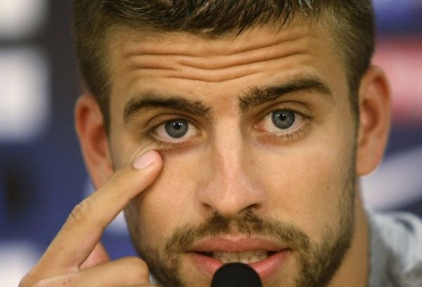 Κρας τεστ ομορφιάς για Fernando Llorente και Gerard Pique!