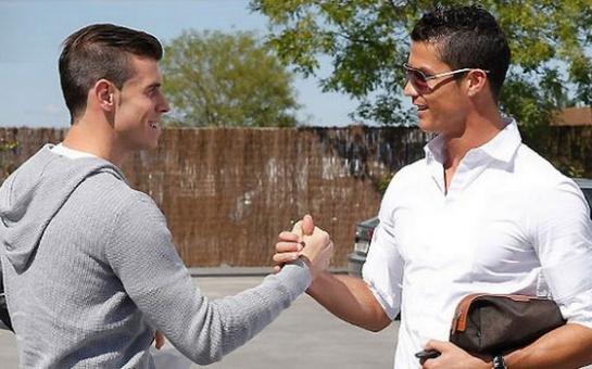 Bale meets Ronaldo ahead of first Real Madrid training session! (pics)