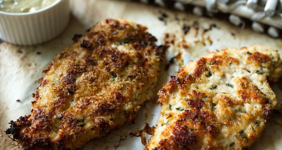 Εύκολο και Γρήγορο γεύμα: Φτιάξε λαχταριστό σνίτσελ κοτόπουλο με παρμεζάνα!