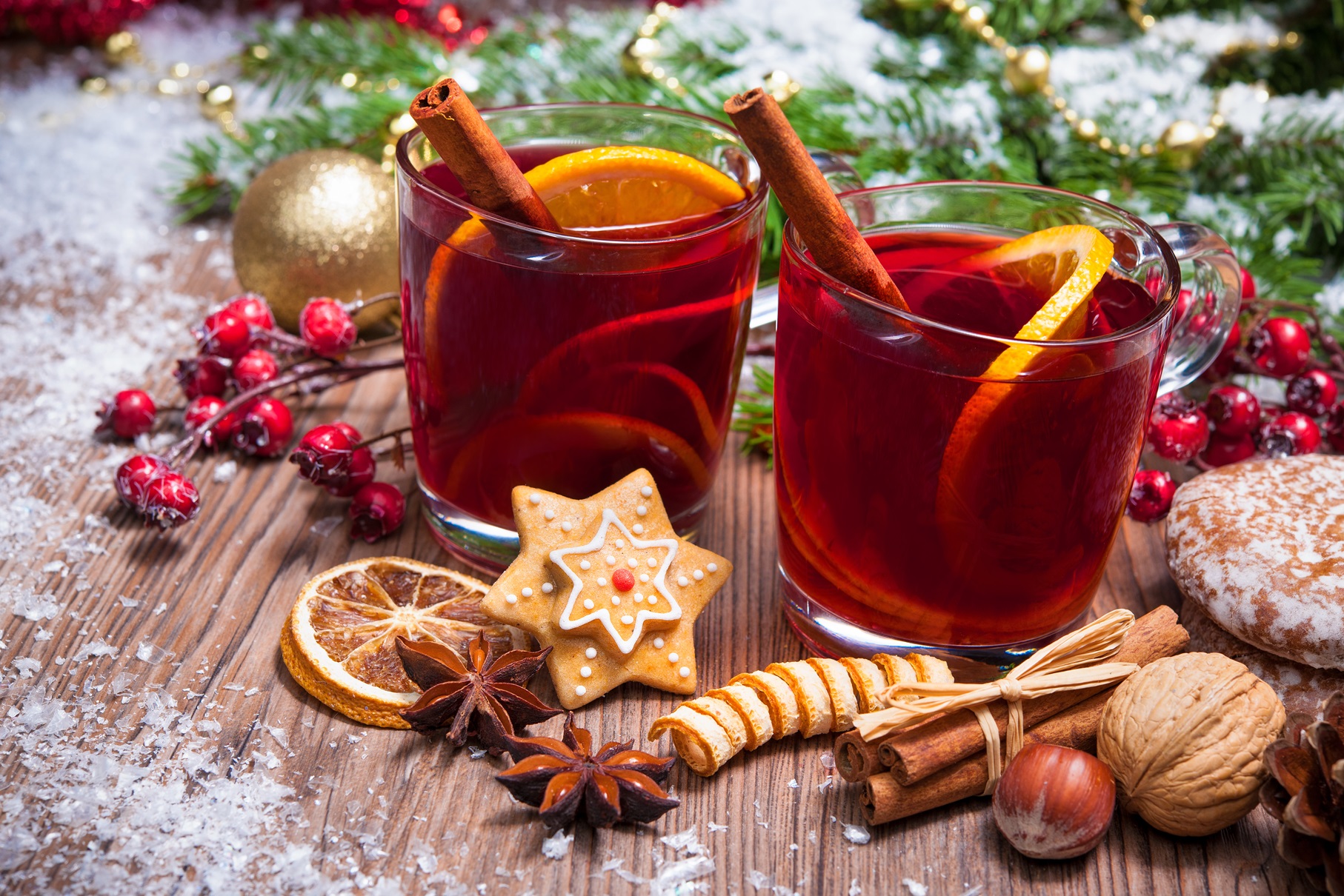 Γιορτινή Συνταγή: Ζεστό κόκκινο κρασί με εσπεριδοειδή και μπαχαρικά!