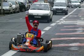 O Remi Gaillard σε Mario cart