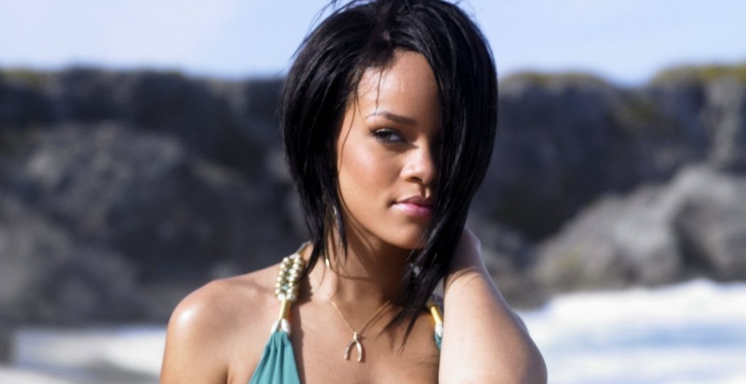 Η Rihanna σε καινούρια sexy φωτογράφιση μας δείχνει πόσο σταρ είναι!