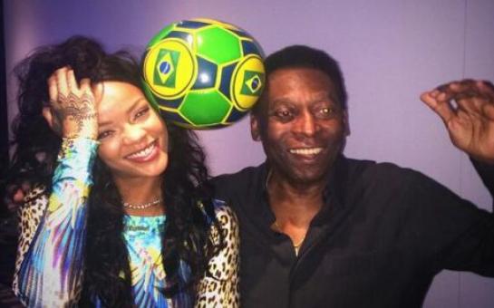 Rihanna meets football legend Pele in Brazil [pics]