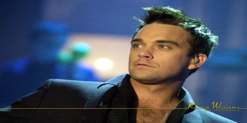 Δείτε την κορούλα του χαζομπαμπά Robbie Williams