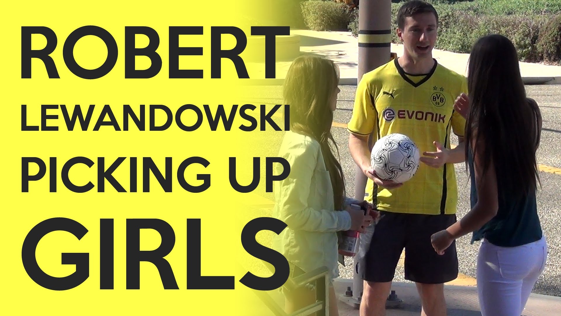 Robert Lewandowski Picking Up Girls