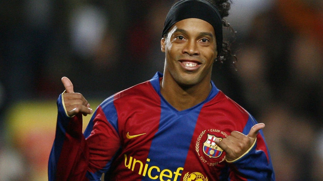 Top Ronaldinho skills!