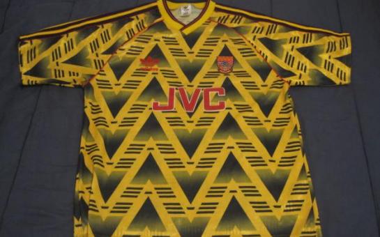 10 WORST kits in the history of football!