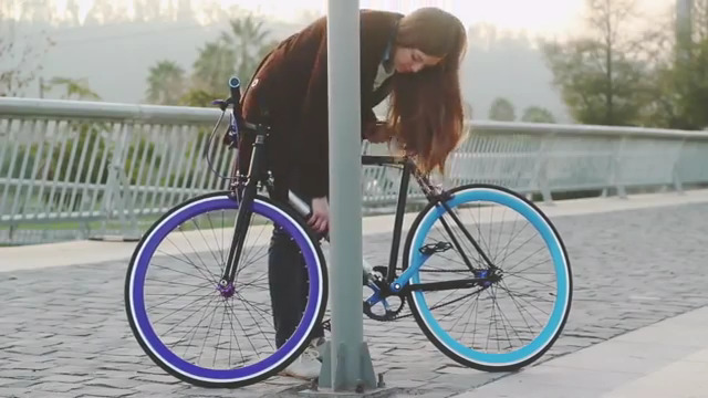 Eureka! Εφευρέθηκε επιτέλους το ποδήλατο που δεν κλέβεται! (video)